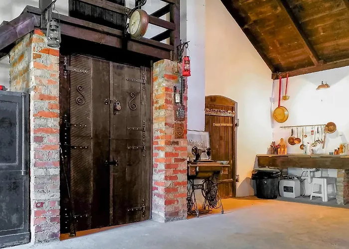 公寓 3 Bedroom Cozy In Huta Gorna